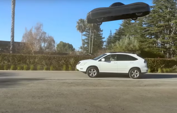 Read more about the article A fost testată prima mașină zburătoare